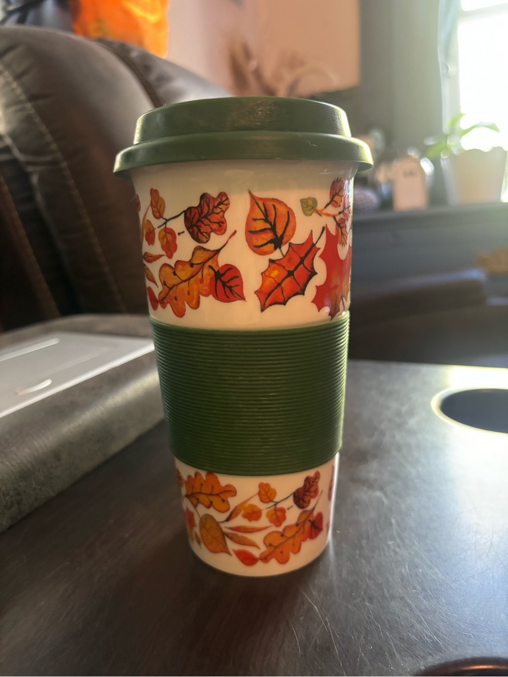 Insulated Autumn Leaves Ceramic Travel Mug with Green Grip